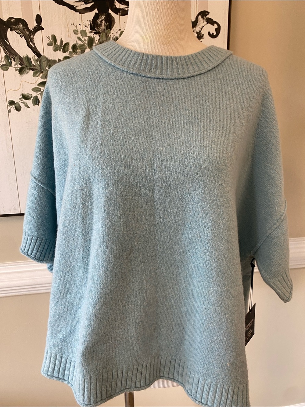 Vera Wang Light Blue Short-Sleeve Crew Neck Sweater